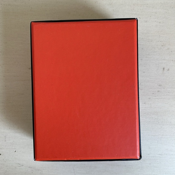 LADURÉE HALLOWEEN BOX - Picture 7 of 11